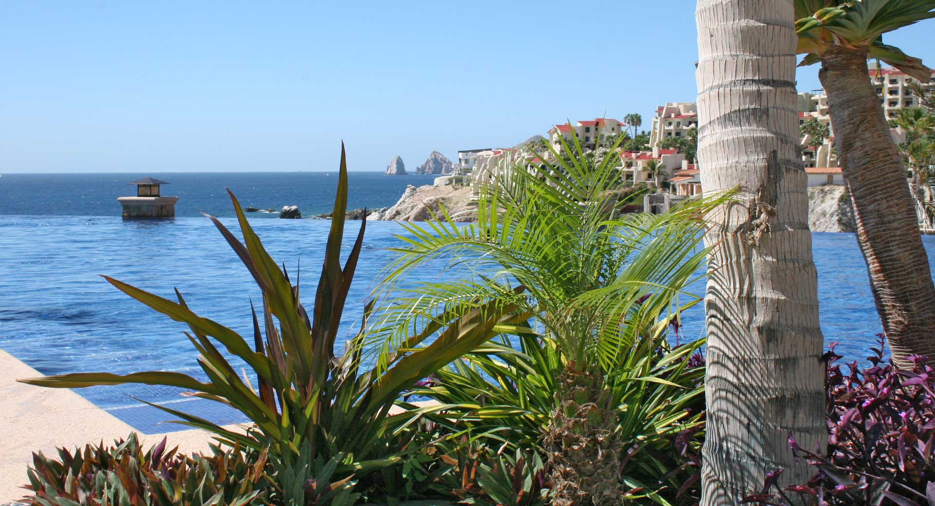 Views from the Sirena Del Mar infinity pool