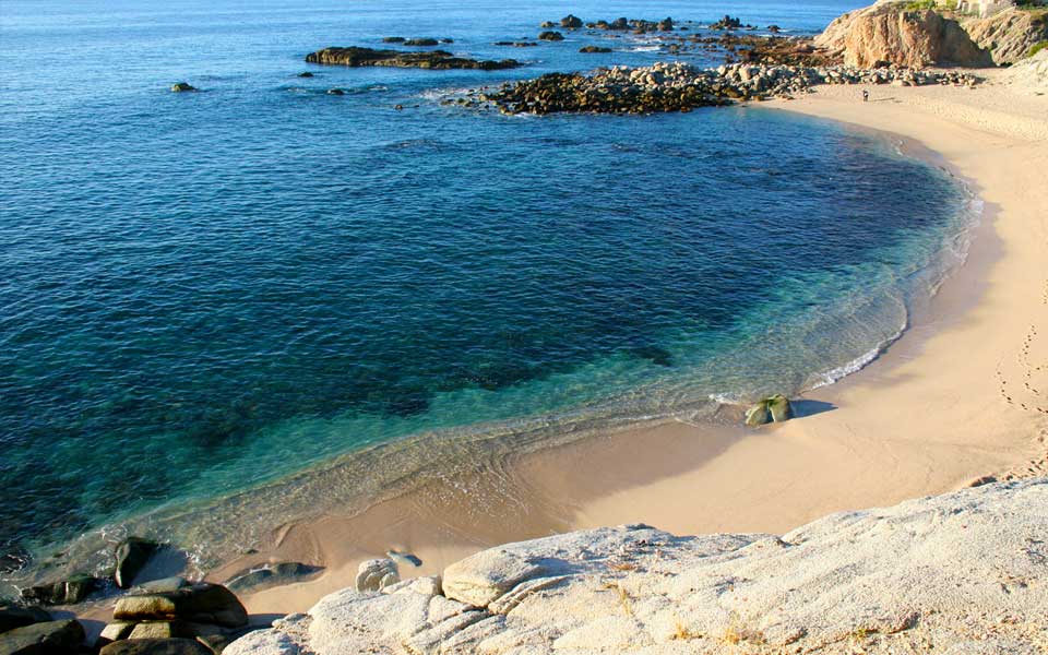 Safe swimming beach at Sirena Del Mar in Cabo